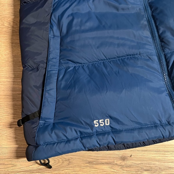The North Face 550 Puffer Vest - Picture 2 of 6